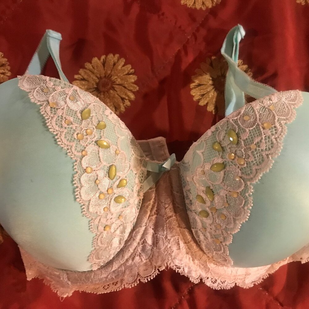 Victoria's Secret Aqua 32DDD strapless convertable bra